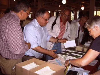 Verkoop van het jubileumboek