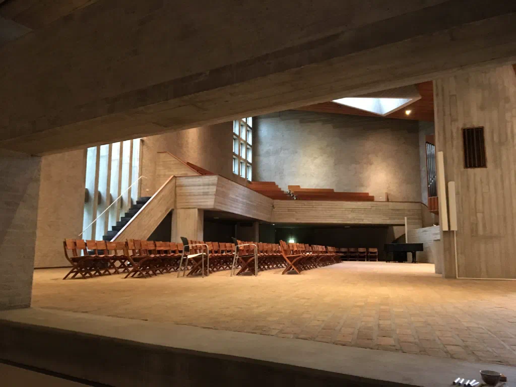 Theater na de Dam in de Thomas
